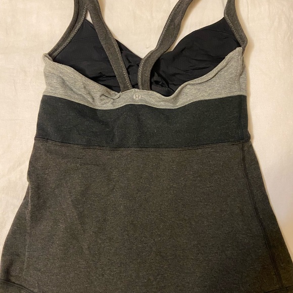 Lulu lemon tank, size 8 - Picture 2 of 2